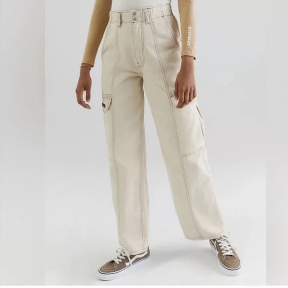 BDG Denim - BDG Women’s Off White Relaxed Skate Jean Size 24
